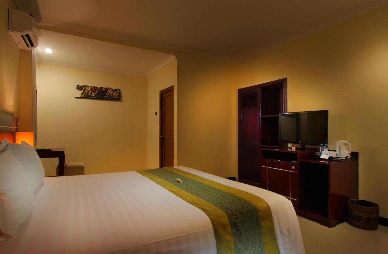 Adi Dharma Hotel Legian Bagian luar foto