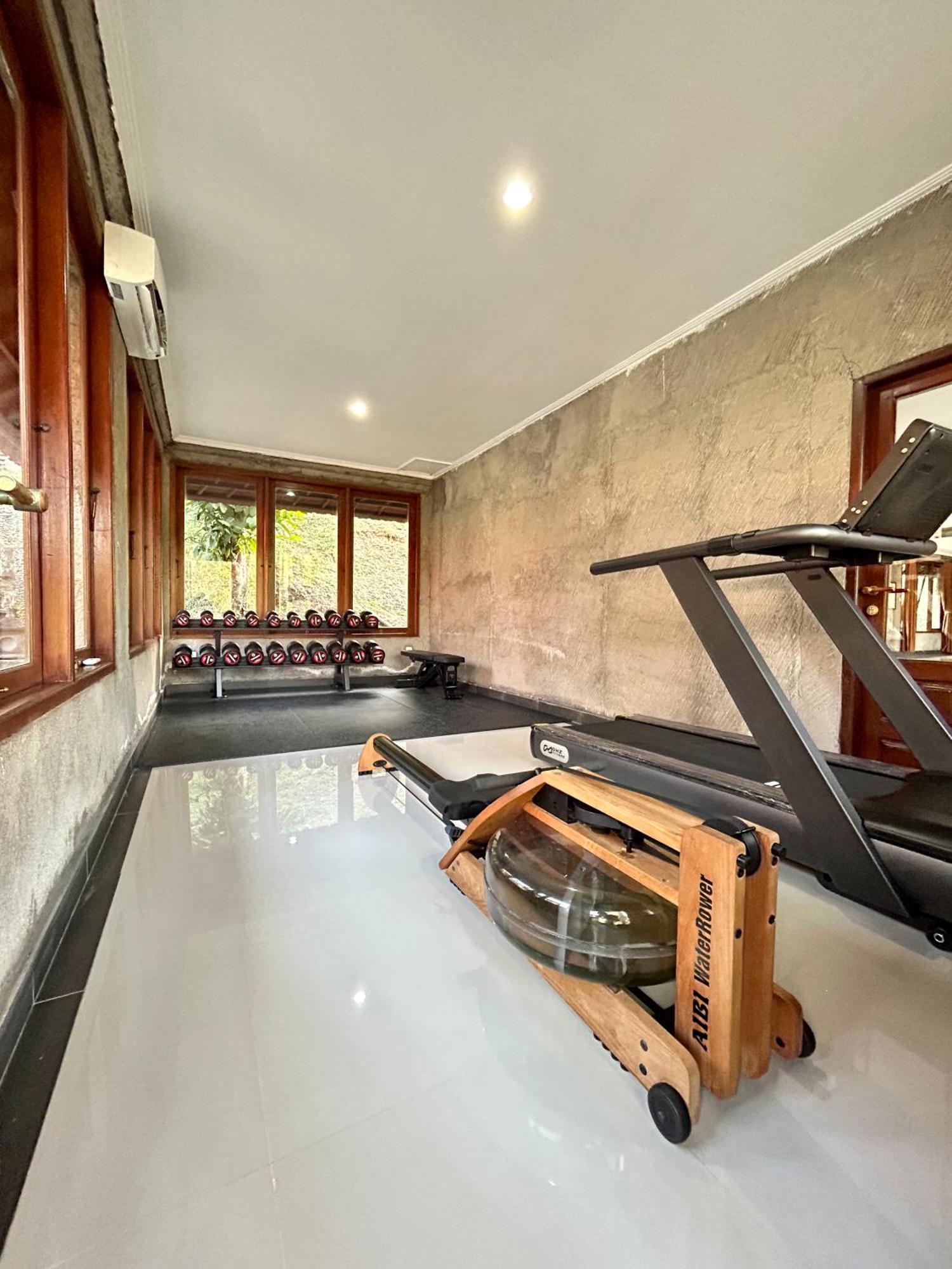 Adi Dharma Hotel Legian Bagian luar foto