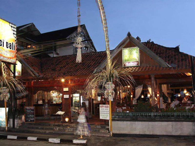 Adi Dharma Hotel Legian Bagian luar foto